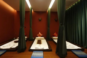 广州增城区泰式按摩的被动瑜伽：当身体被折叠成诗